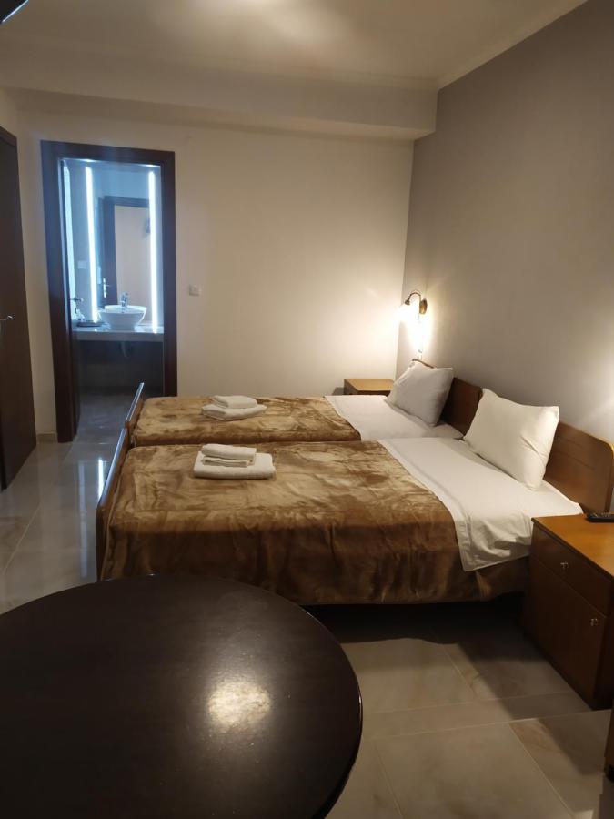 Smallhotel - Vevi Esterno foto