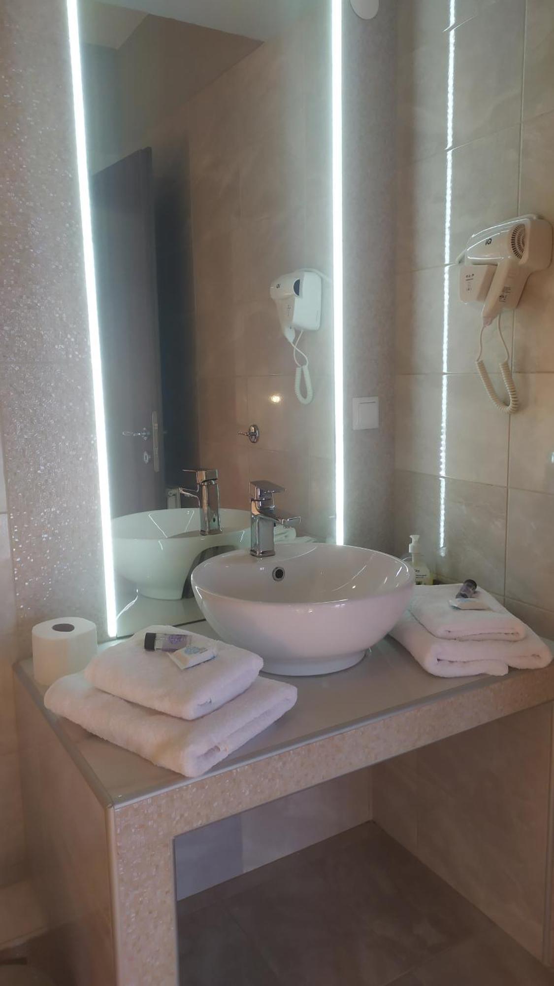 Smallhotel - Vevi Esterno foto