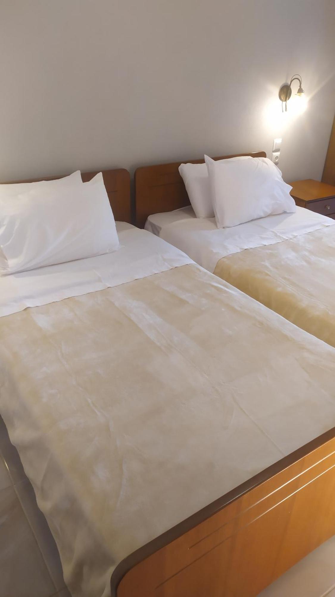 Smallhotel - Vevi Esterno foto